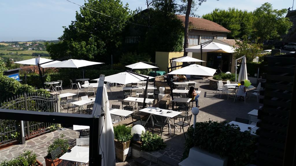 Il Borgo Hotel Tavullia Bagian luar foto